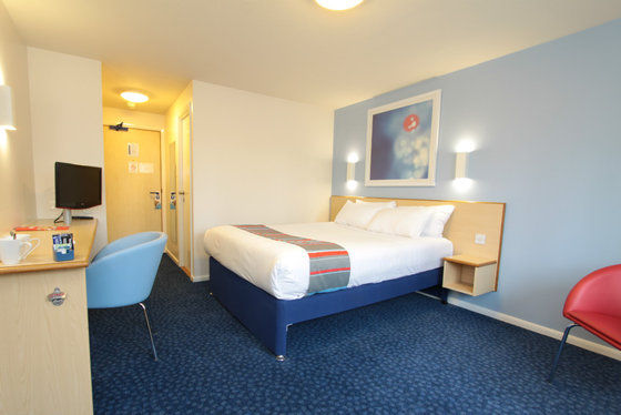 Travelodge Базилдън Стая снимка